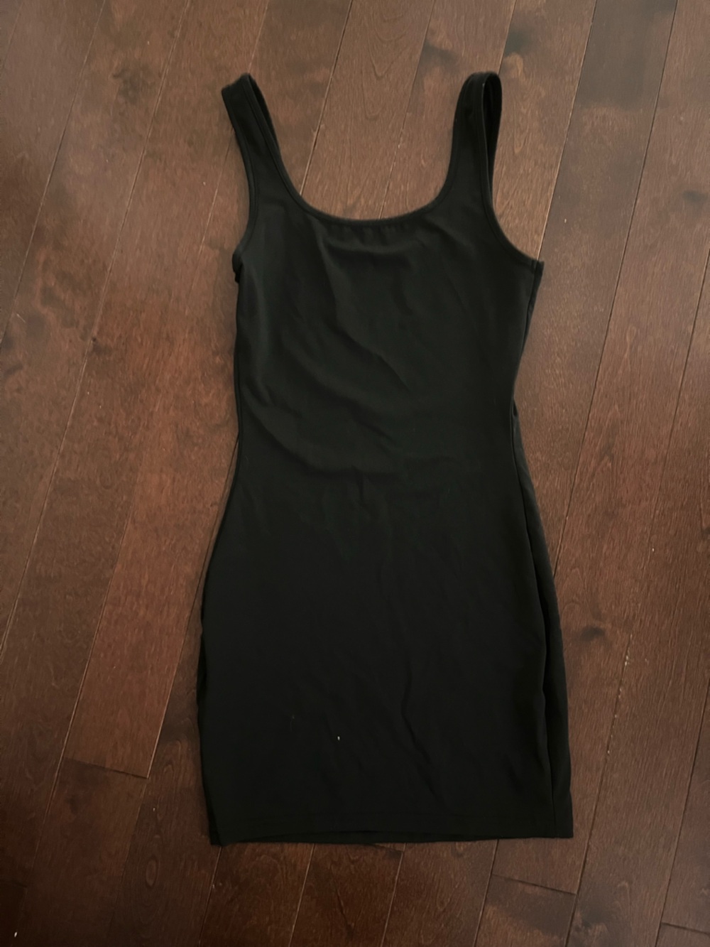 Classic Black Scoop Neck Bodycon Dress